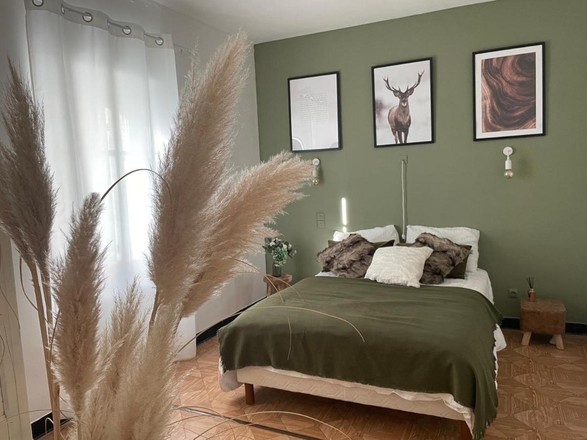 Bed and Breakfast Chez Tatie Menie Fraisse-des-Corbieres Екстер'єр фото