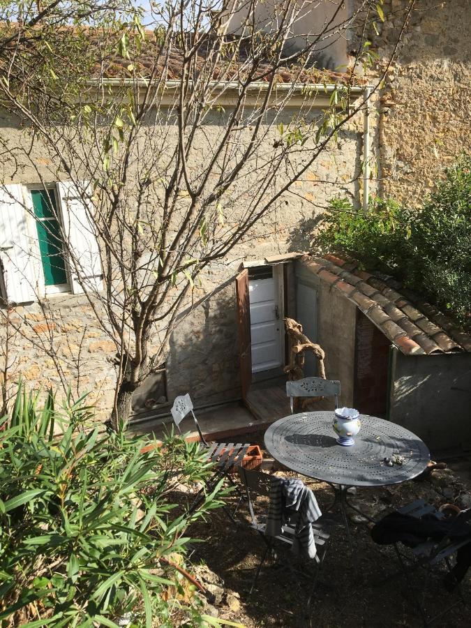 Bed and Breakfast Chez Tatie Menie Fraisse-des-Corbieres Екстер'єр фото
